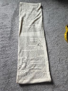 STORISARTS Alice In Wonderland Infinity Scarf Cream